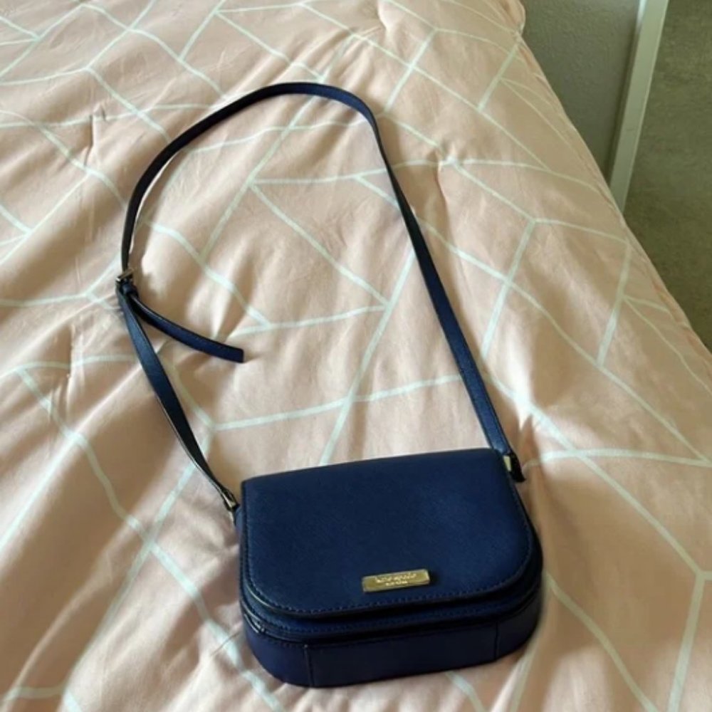 Kate Spade Blue Crossbody purse